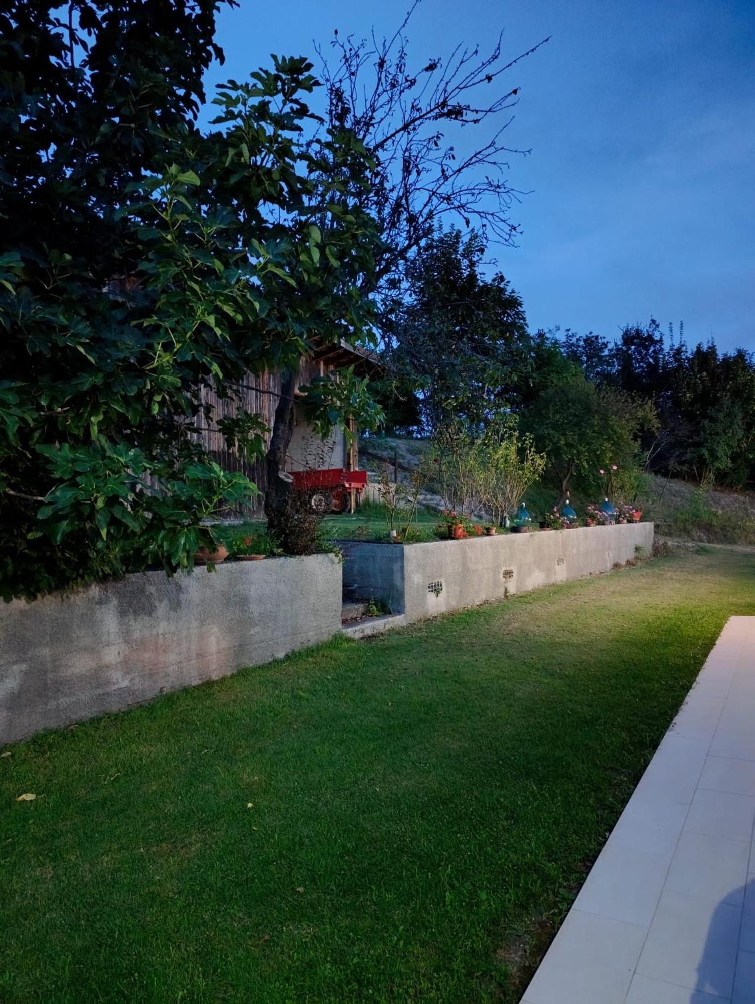 B&B La Casa Del Daino Millesimo Luaran gambar